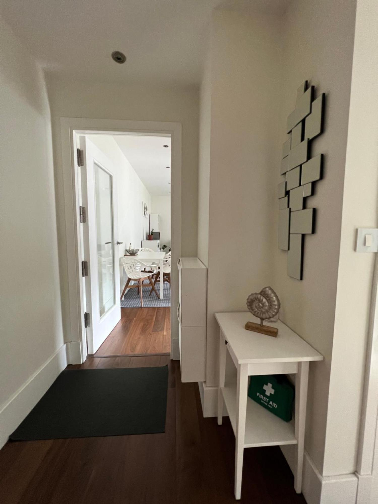 Deluxe 1-Bed Apartment In The City Centre Gibraltar Extérieur photo